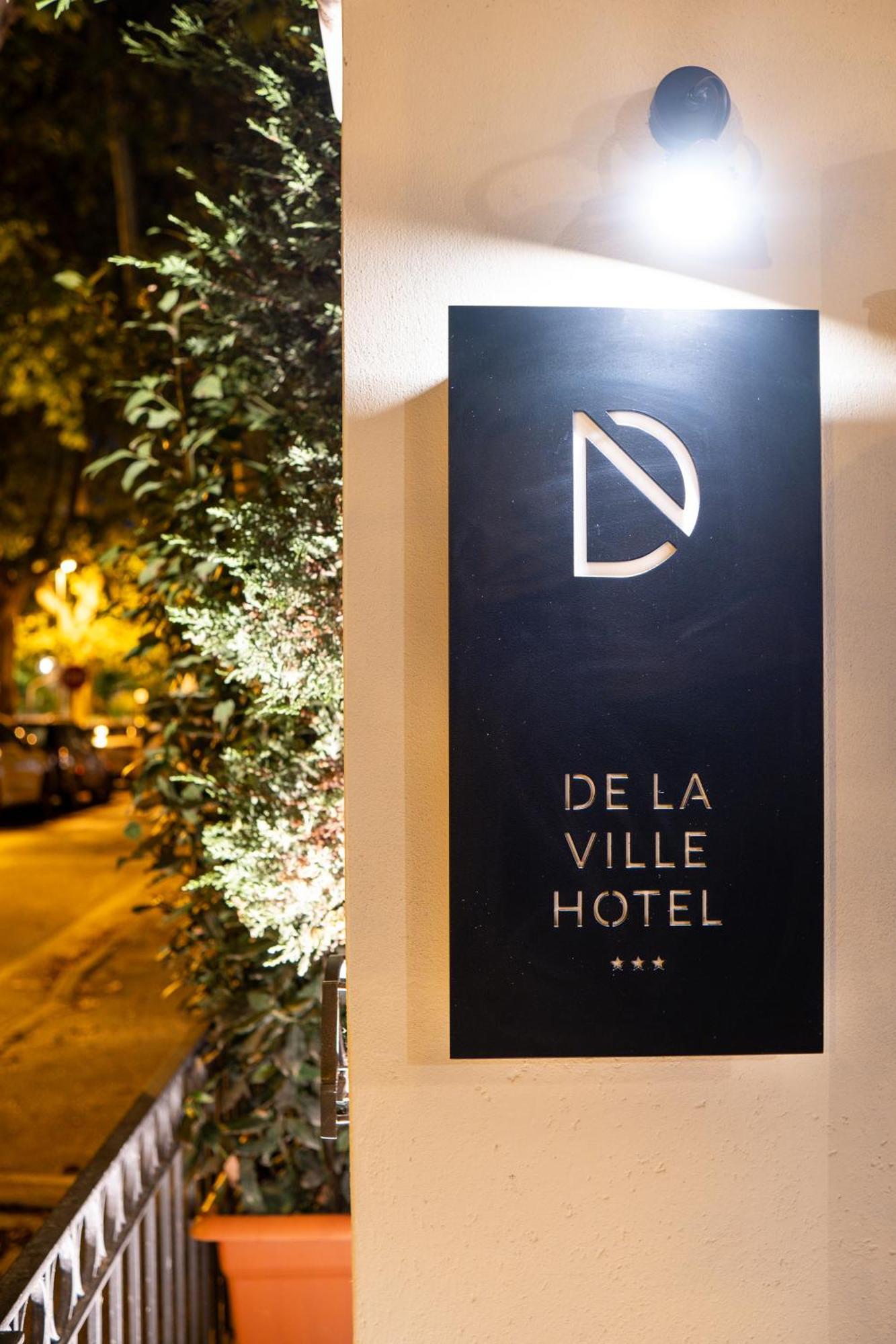 De La Ville Hotel กัตตอลิกา ภายนอก รูปภาพ